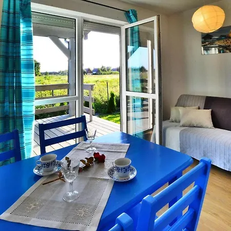 Dom wakacyjny In Jaros Awiec Near Tropicana Park *