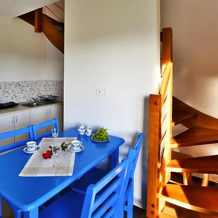 Dom wakacyjny In Jaros Awiec Near Tropicana Park