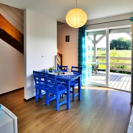 Dom wakacyjny In Jaros Awiec Near Tropicana Park *