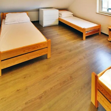 Semesterbostad In Jaros Awiec Near Tropicana Park *