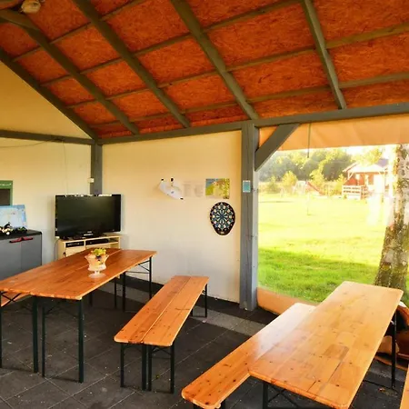 Dom wakacyjny In Jaros Awiec Near Tropicana Park *