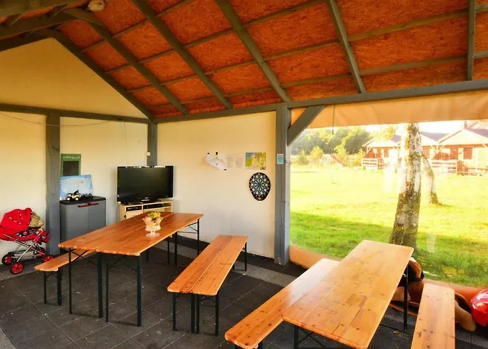 Semesterbostad In Jaros Awiec Near Tropicana Park *